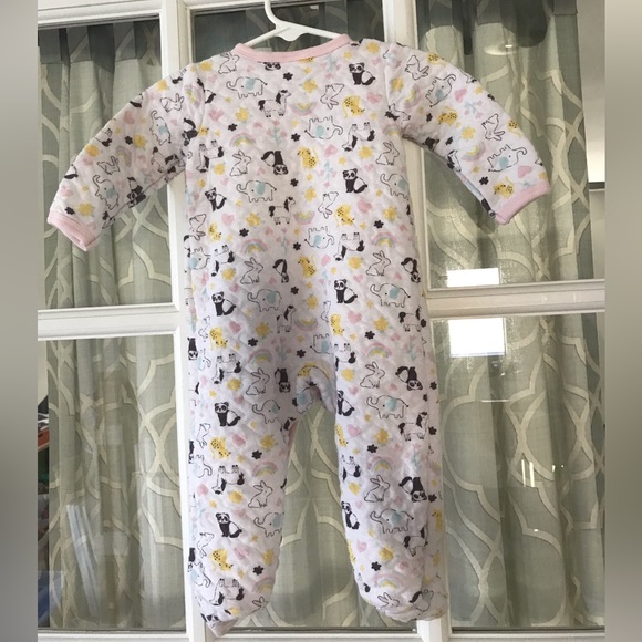 Little Beginnings size 6-9 months quilted footie sleeper or sleep n play EUC - Picture 4 of 5